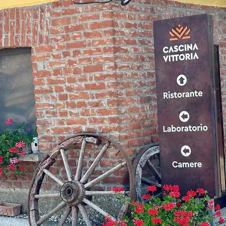 Cascina Vittoria Restaurant Lab & Gasthof Rognano